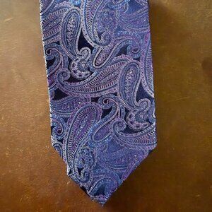 Narrow Paisley Silk Tie